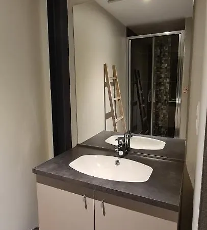 Du Domaine De La Gauderie 4*